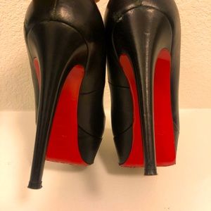 Christian louboutin size 6 black platform heels